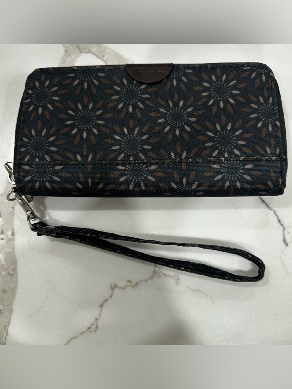 Travelon RFID Blocking Zip Around Wristlet Wallet - Black/Brown Floral - Picture 4 of 11